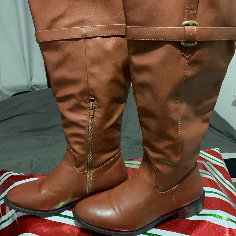 Brown boots